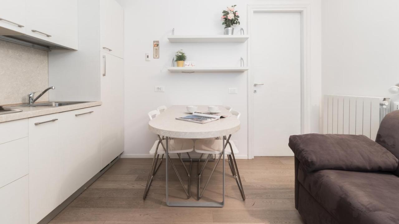 Italianway - Bligny 19 Flat Apartment Milan Exterior photo
